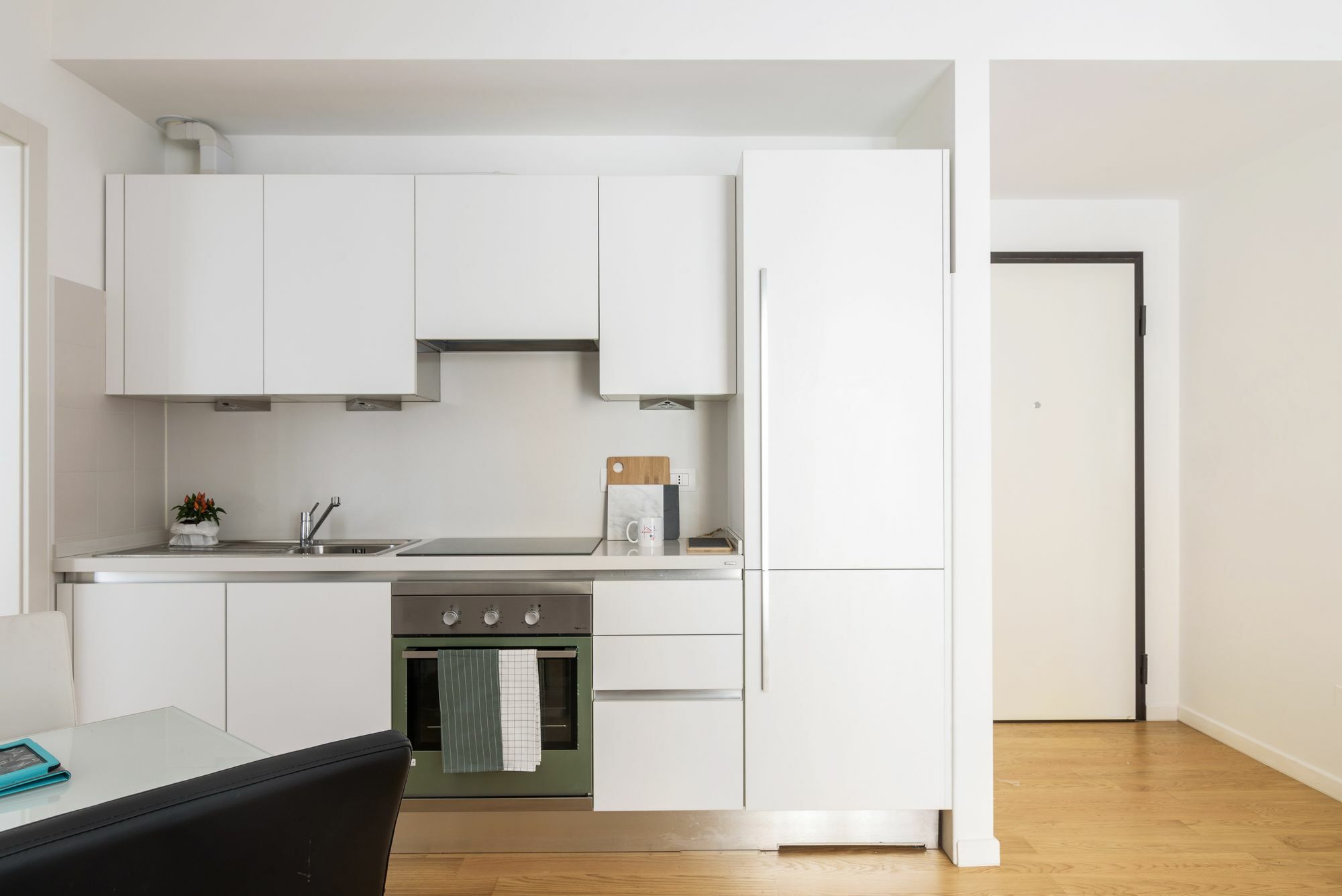 Joivy Sunny 1-Bed Flat With Balcony Apartment มิลาน ภายนอก รูปภาพ