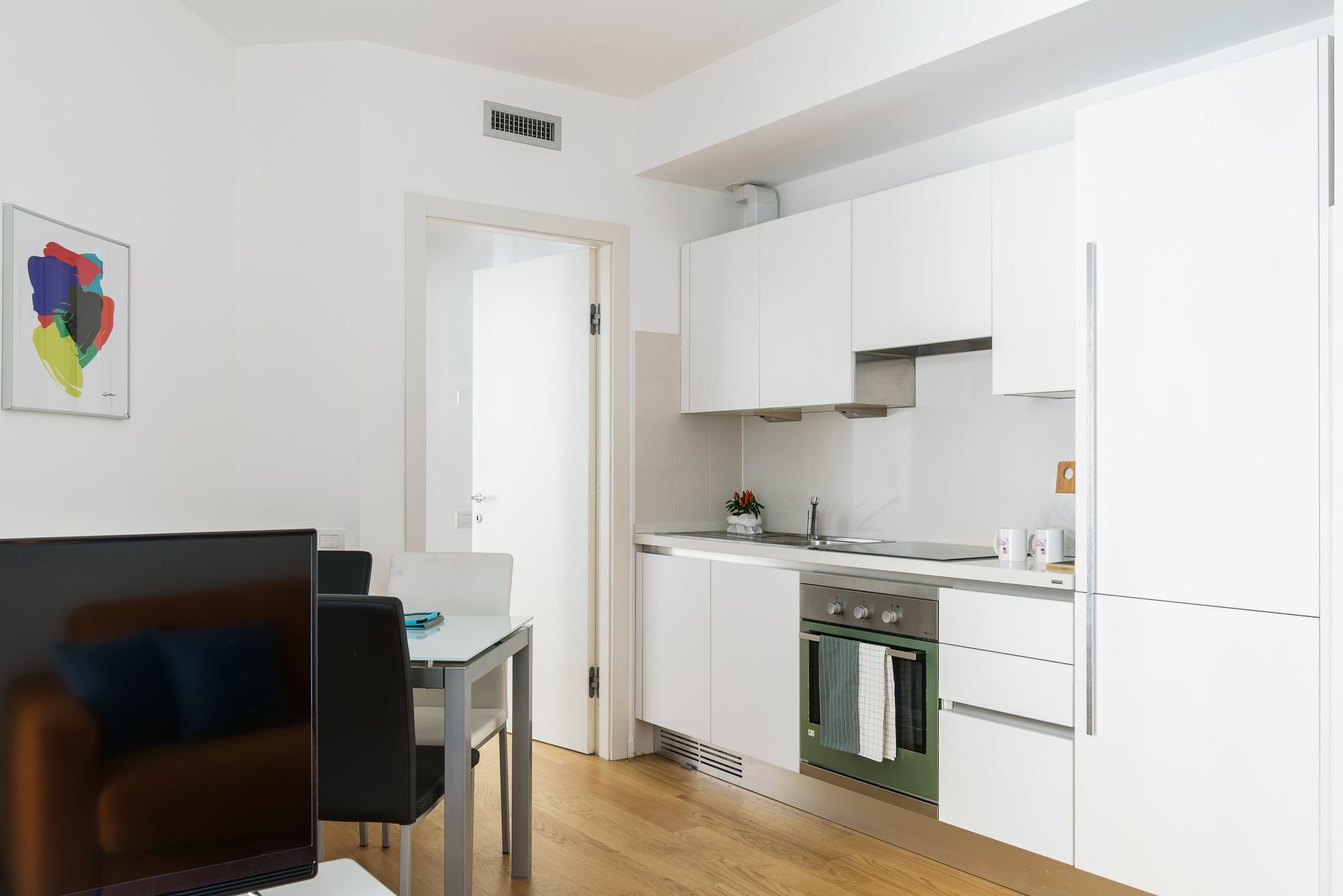 Joivy Sunny 1-Bed Flat With Balcony Apartment มิลาน ภายนอก รูปภาพ